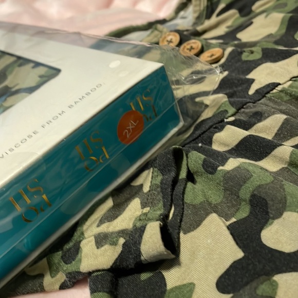 3 pc Posh Peanut Cadet Camouflage Ruffle Bummmie Set & 2XL Mom Robe - Picture 3 of 13